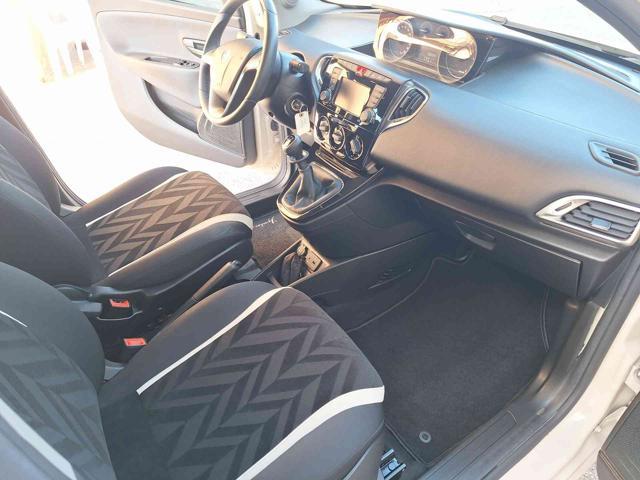 LANCIA Ypsilon 1.2 69 CV 5 porte GPL Ecochic Gold