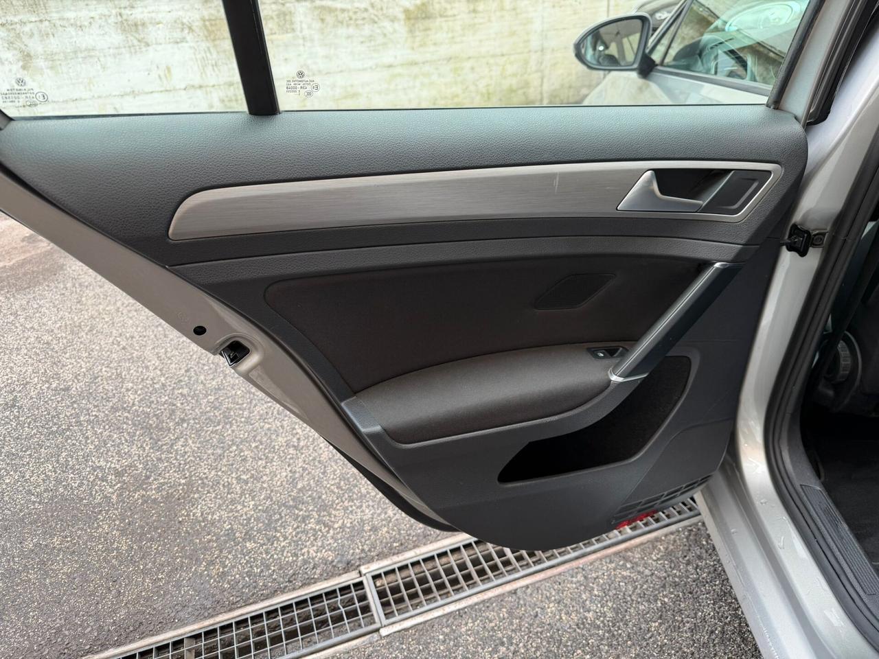 Volkswagen Golf Variant 1.6 TDI 110CV SW ***MOTORE E TURBINA NUOVI***