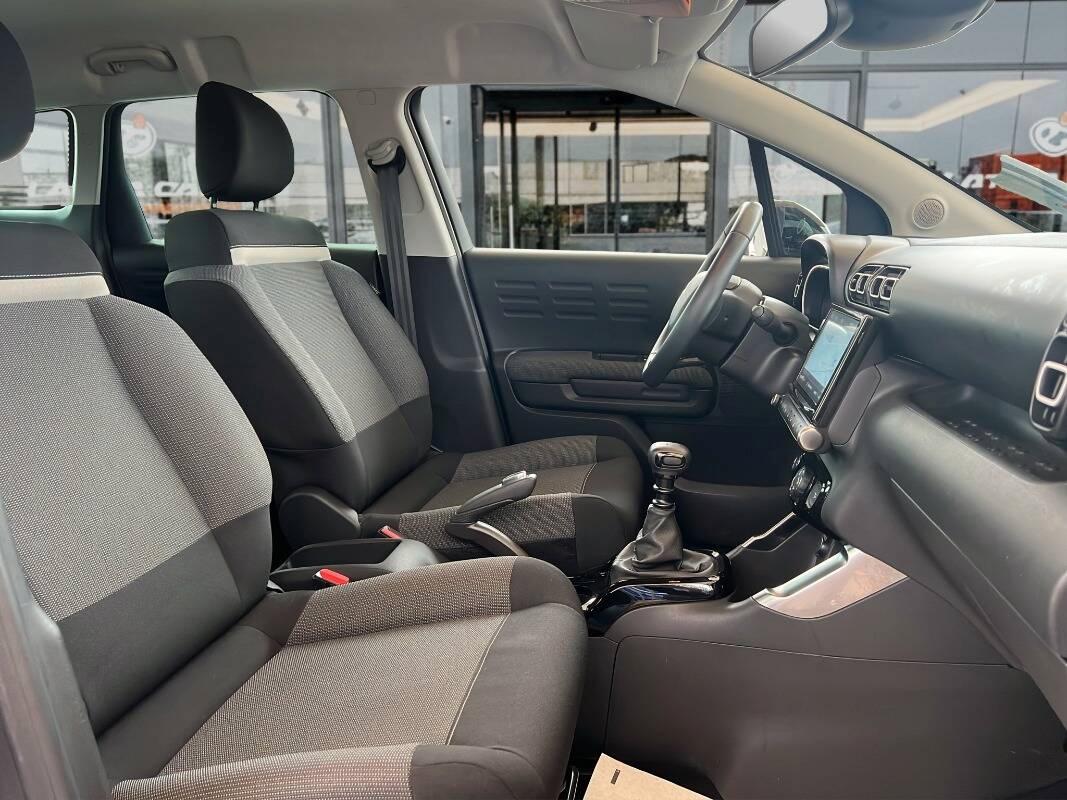 Citroen C3 Aircross 1.2 puretech Shine s&s 110cv Con NAVIGATORE