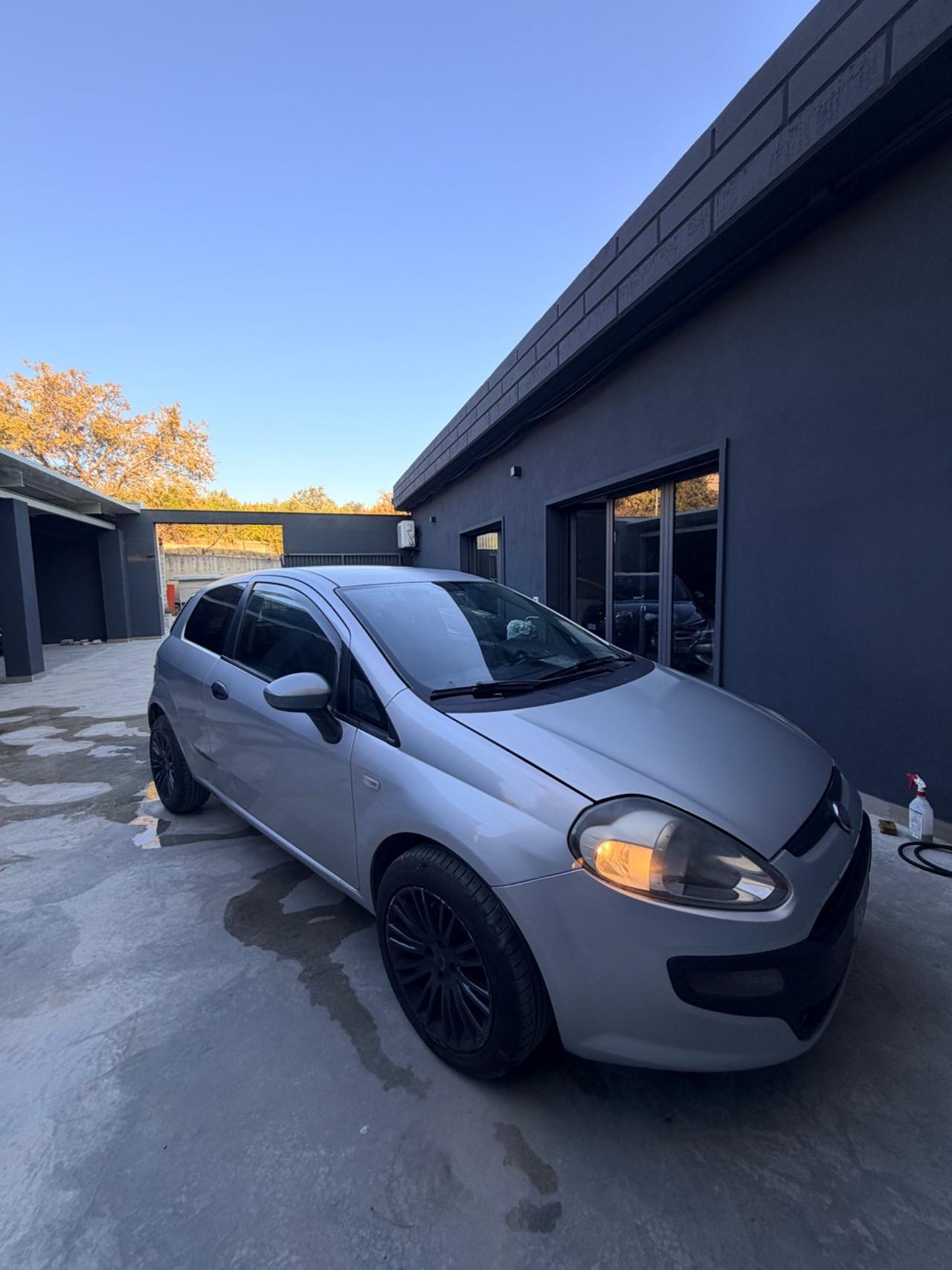 Fiat Punto 1.3 MJT 75CV 3 porte Van Pop 4 posti E5+