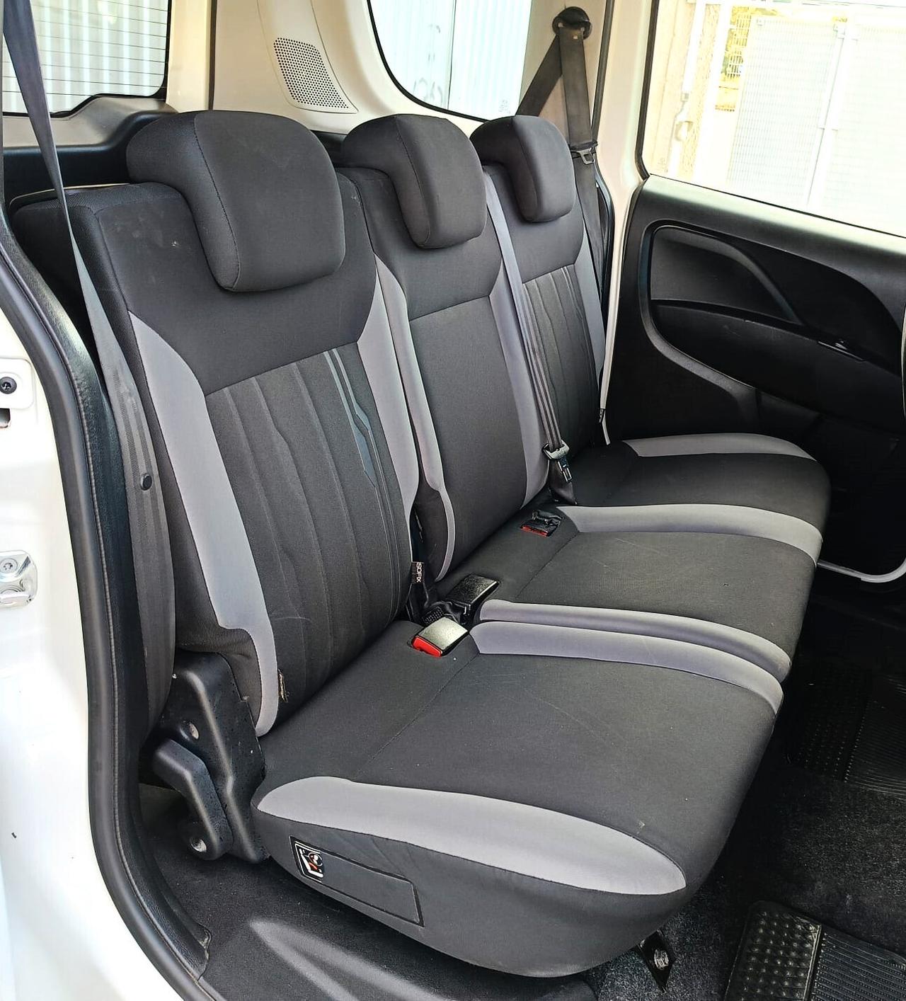Fiat Doblò 1.3 MTJ Autocarro con gancio traino N1 5 posti