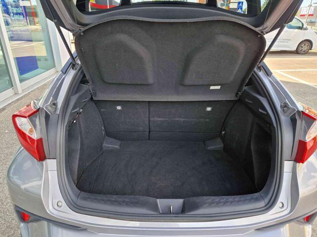 TOYOTA C-HR 1.8 Hybrid E-CVT Style