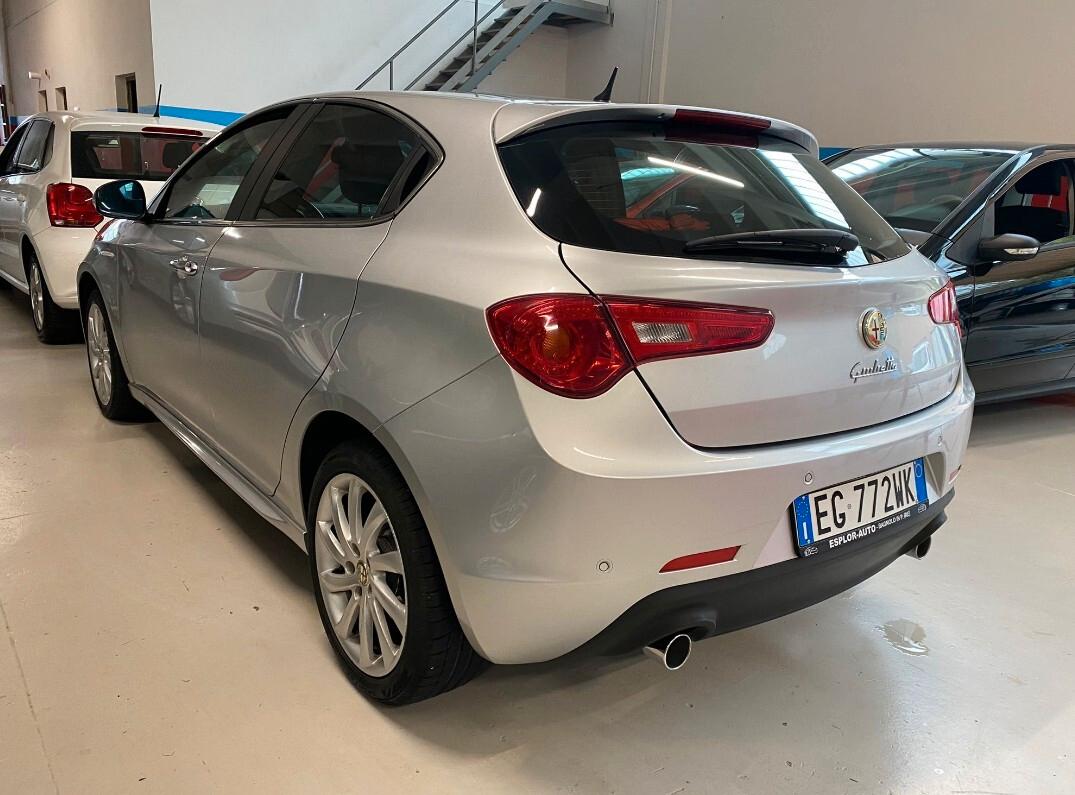 Alfa Romeo Giulietta 2.0 JTDm-2 140 CV Distinctive