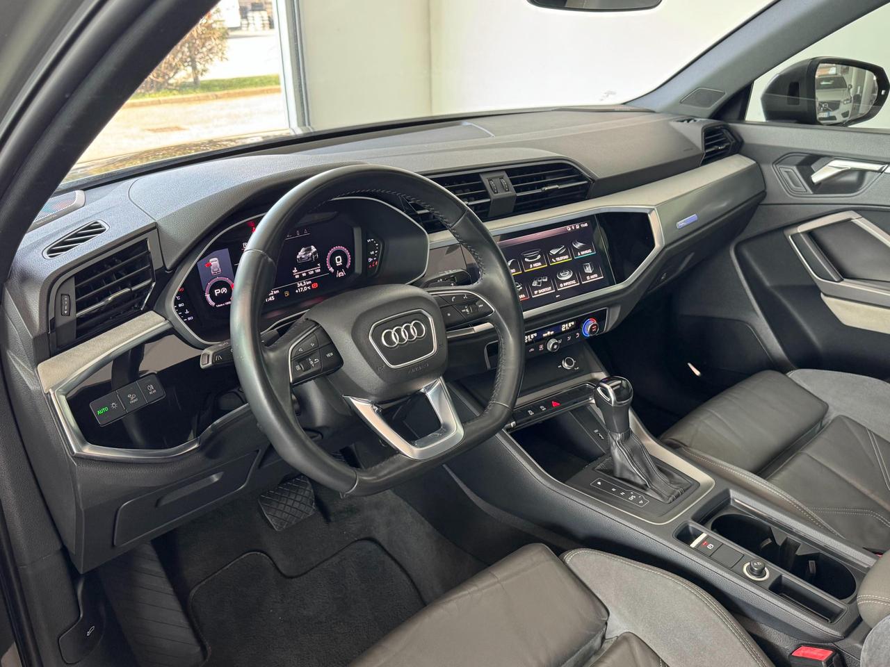 Audi Q3 35 2.0 tdi S line edition s-tronic SLINE