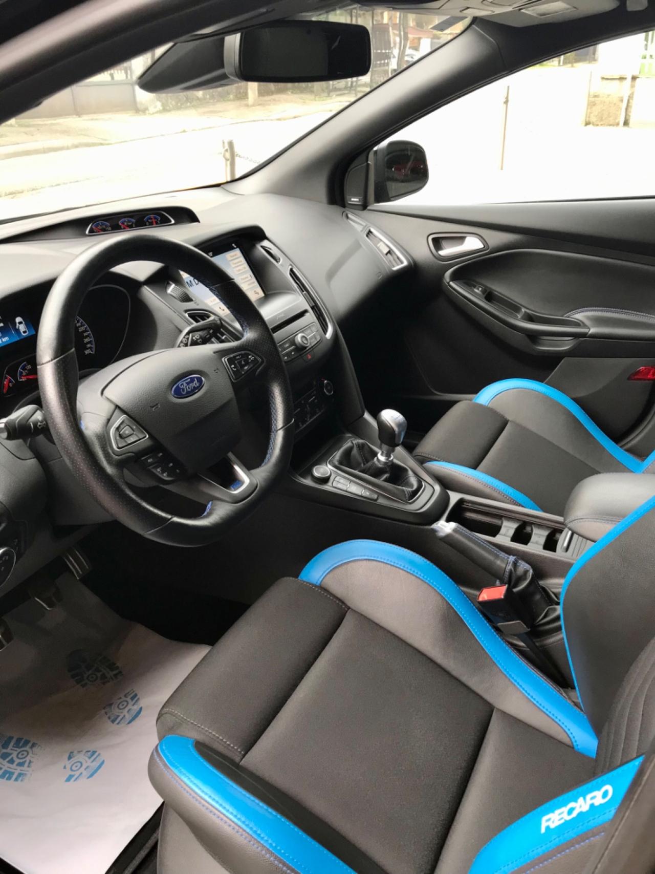 Ford Focus 2.3 350 CV AWD RS Track Edition