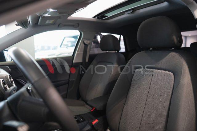 AUDI Q2 30 TDI Identity Black