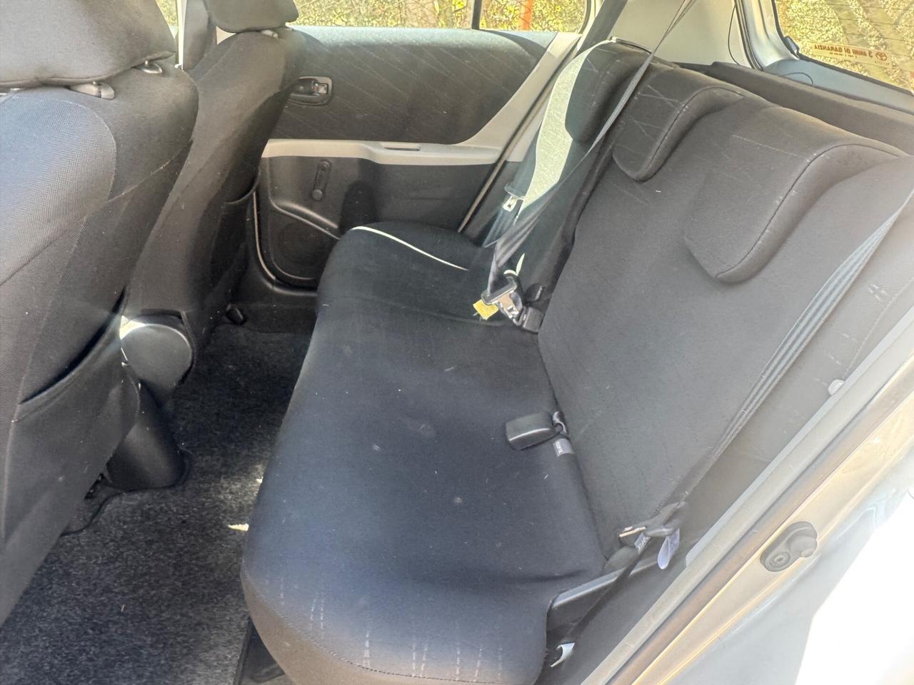 Toyota Yaris 1.3 5 porte automatica