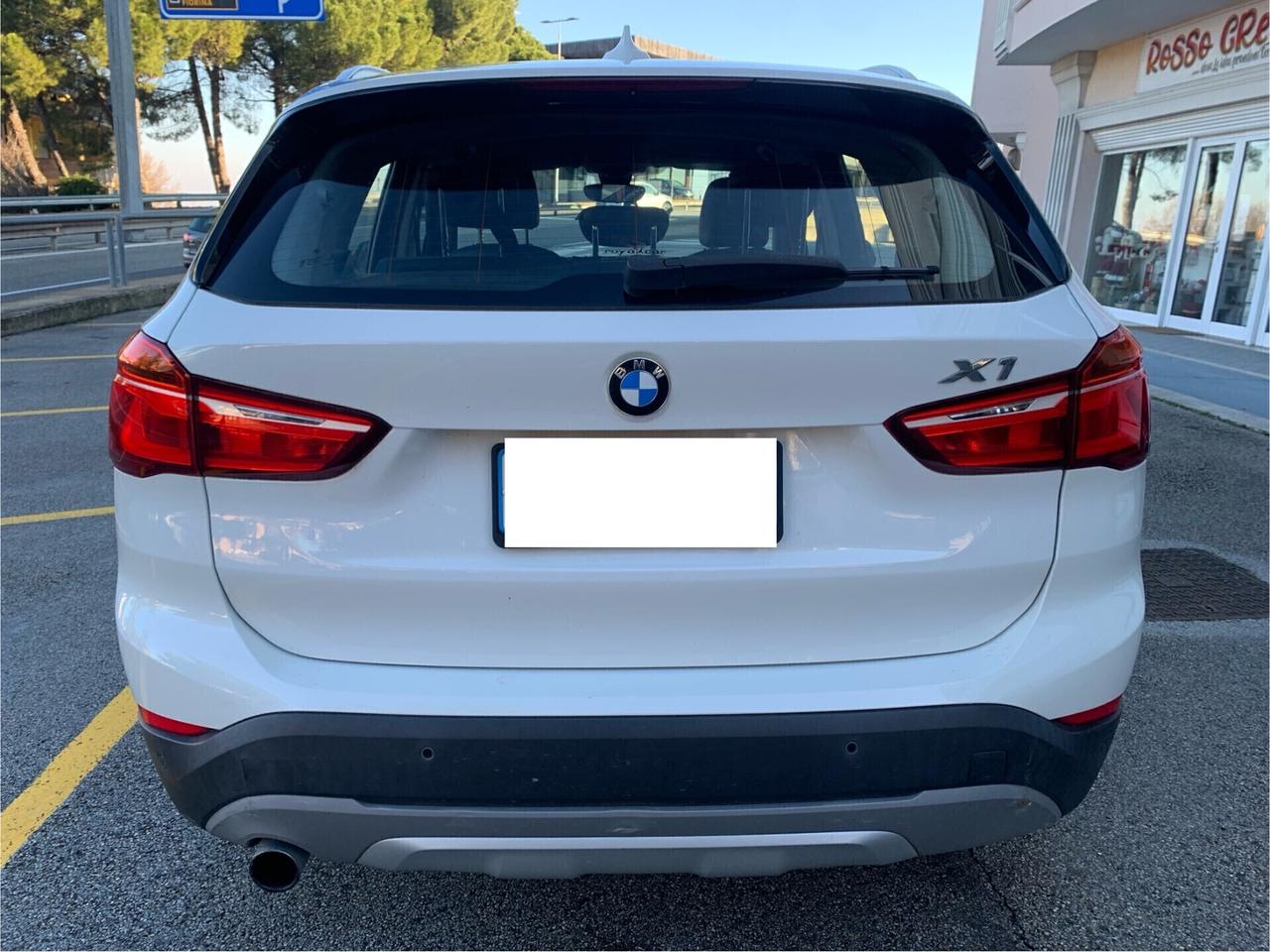 BMW X1 18D XDRIVE X-LINE