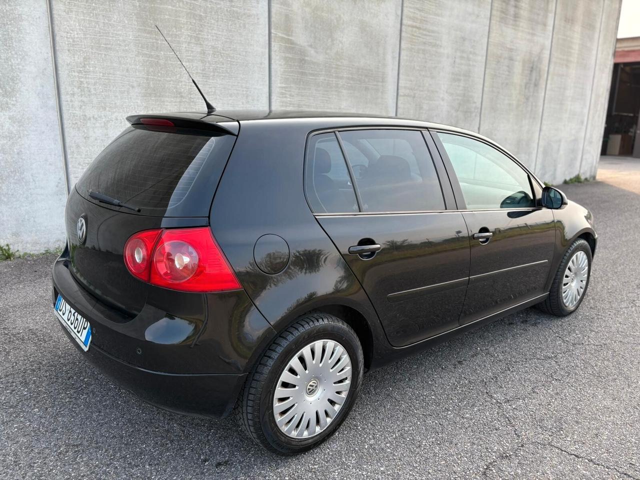 Volkswagen Golf V 1.9 TDI 105cv NEOPATENTATI