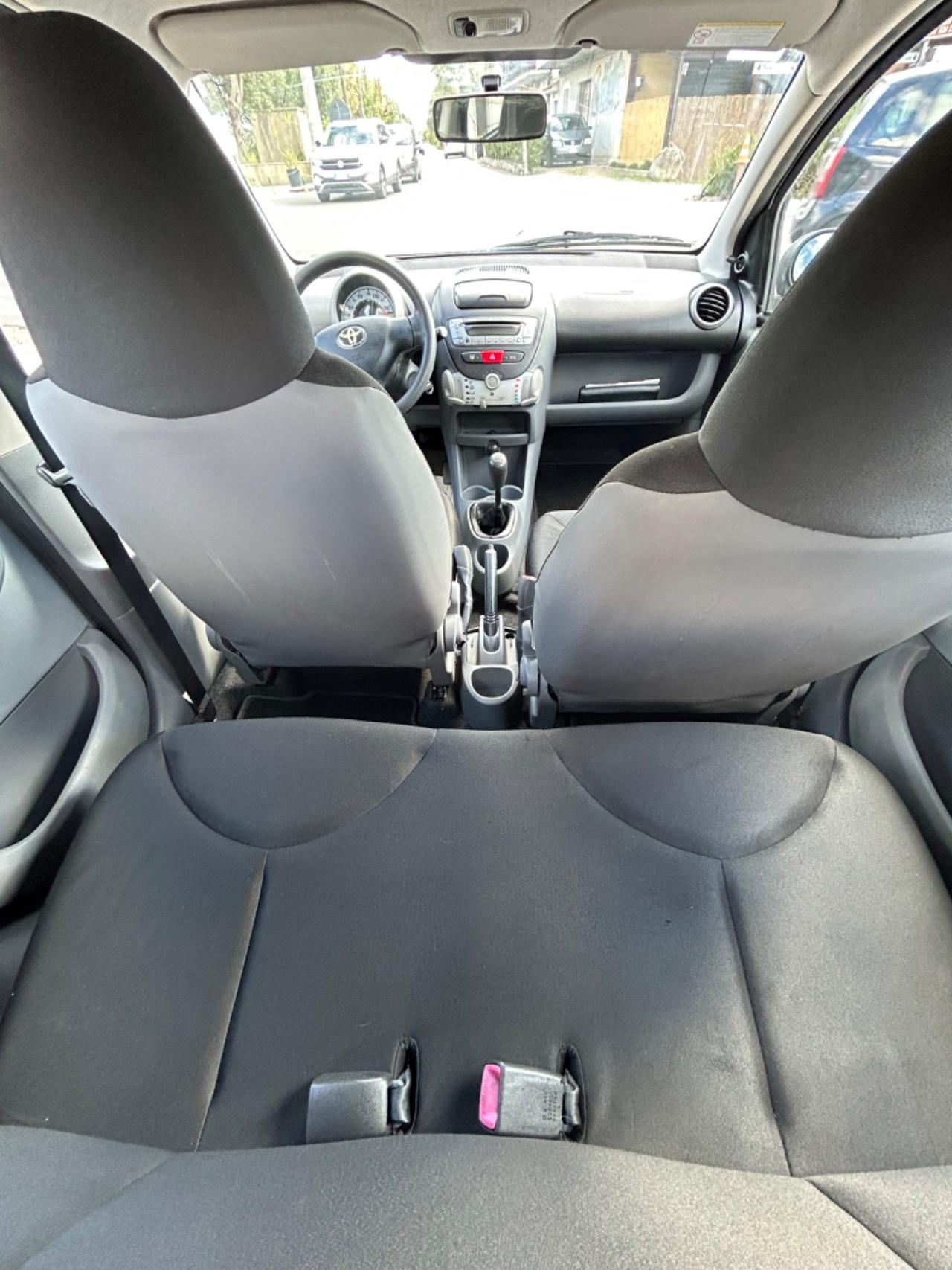 Toyota Aygo 1.0 12V VVT-i 5 porte Now Connect