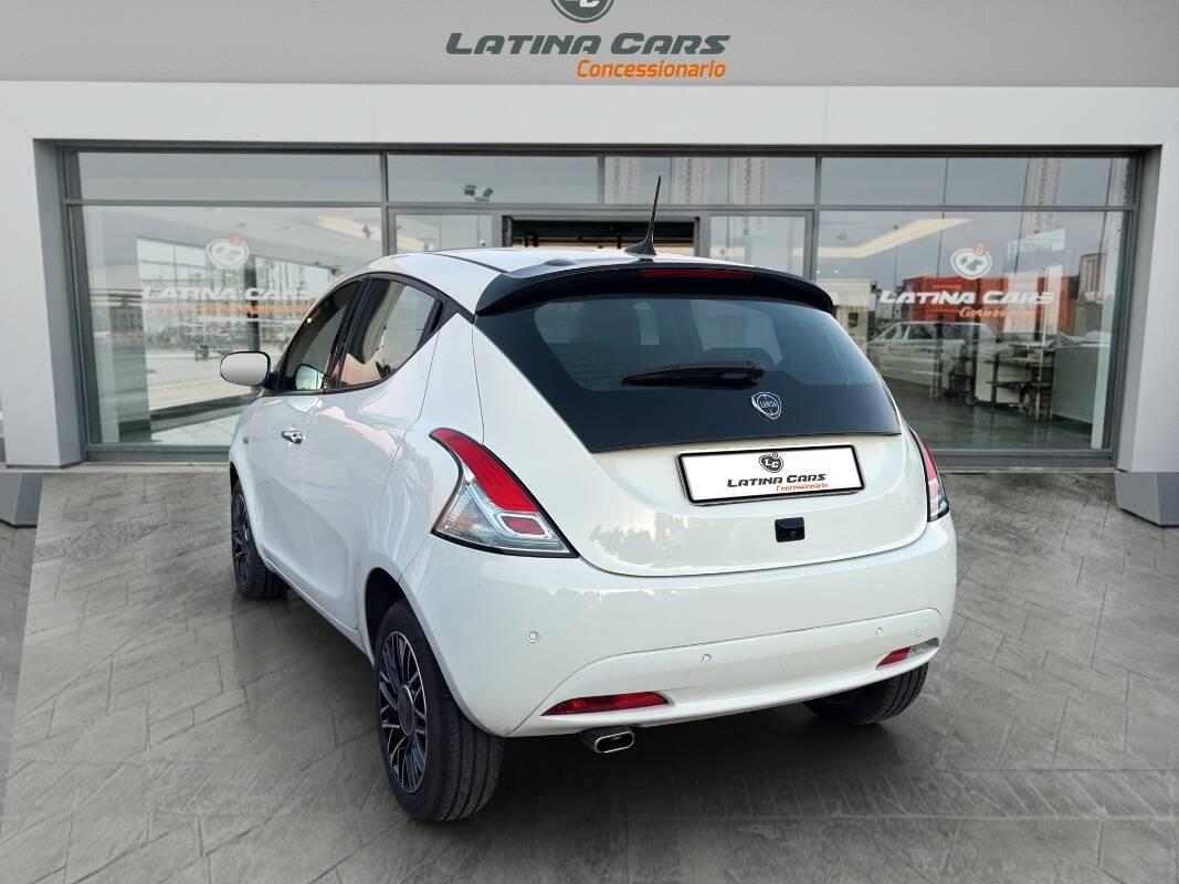 Lancia Ypsilon III 1.0 firefly hybrid Gold Plus 70cv Con TELECAMERA