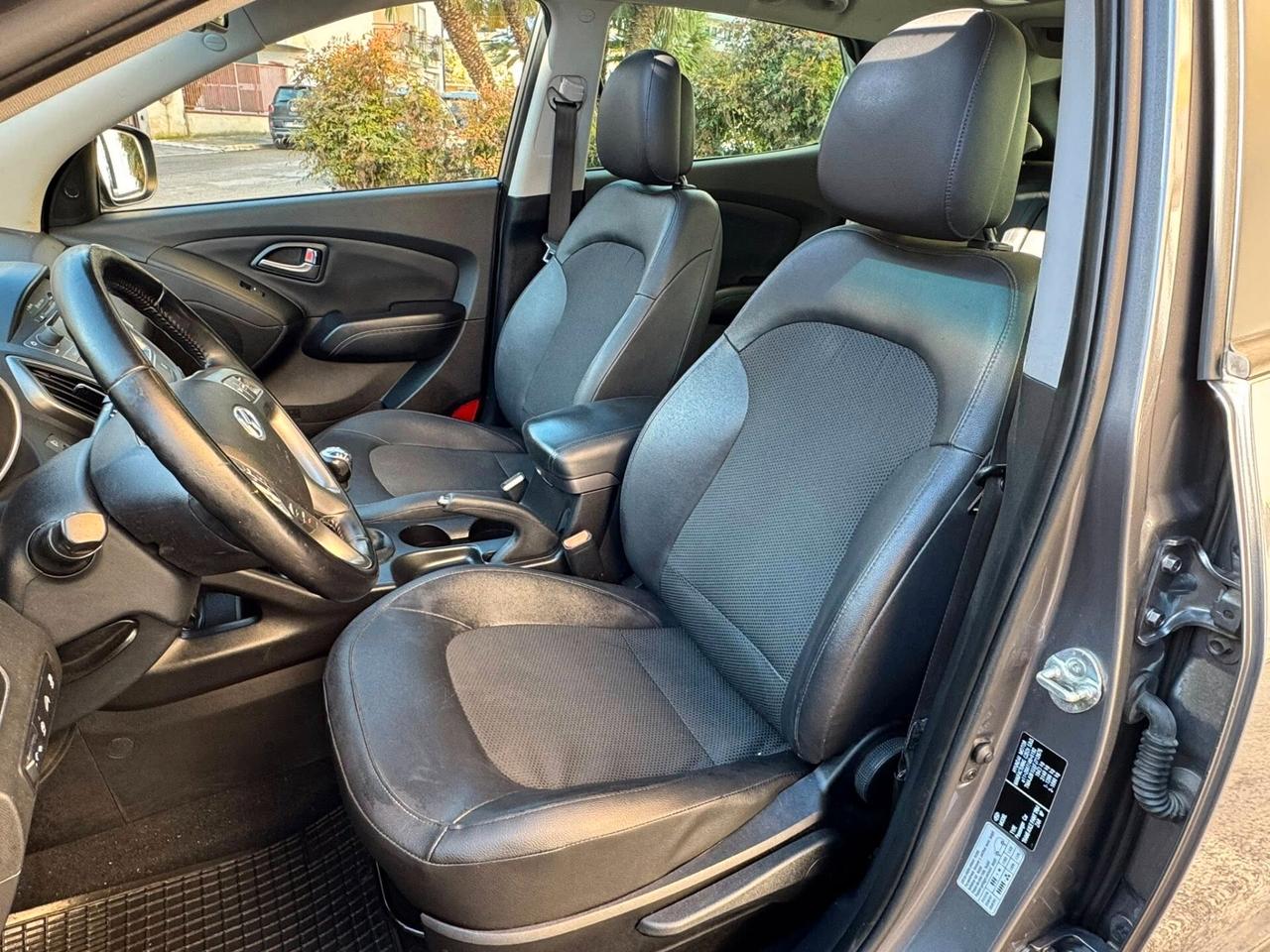 HYUNDAI IX35 1.7 CRDI 2WD XPOSSIBLE TETTO+NAVI+RETROCAMERA