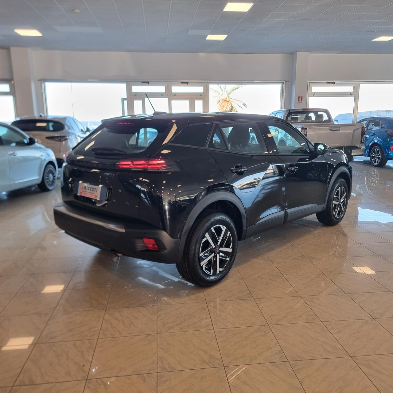 PEUGEOT 2008 SUV dallo Style deciso 1.2 100cv S&S