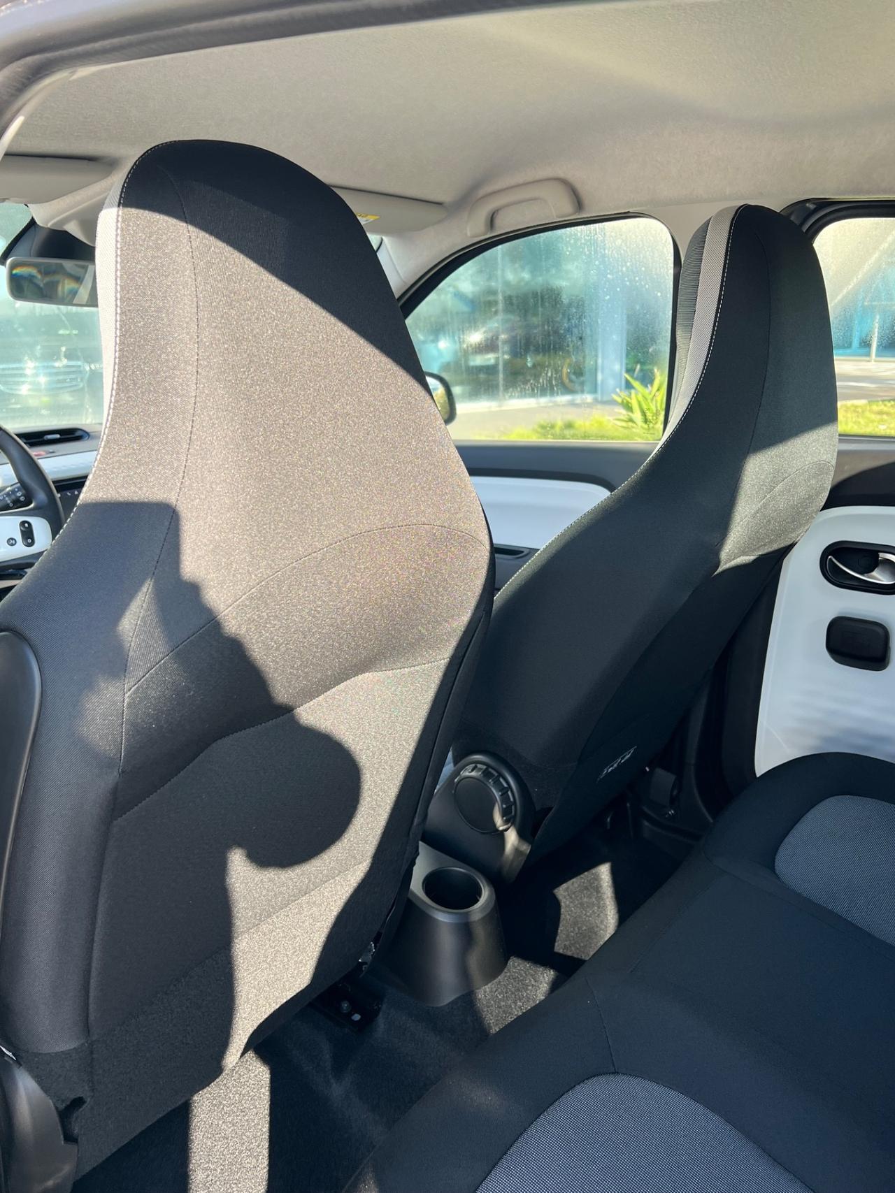 Renault Twingo Electric possibilità noleggio no scoring