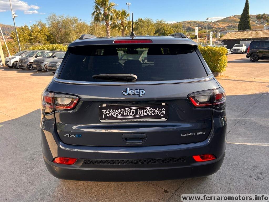 Jeep Compass Limited a soli 219 euro al mese iva esposta