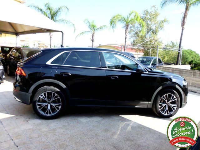 AUDI Q8 45 TDI quattro tiptronic Sport