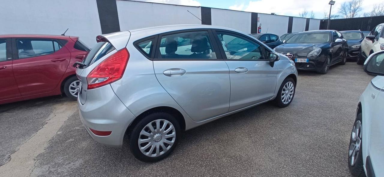 Ford Fiesta 1.4 TDCi LEGGI!