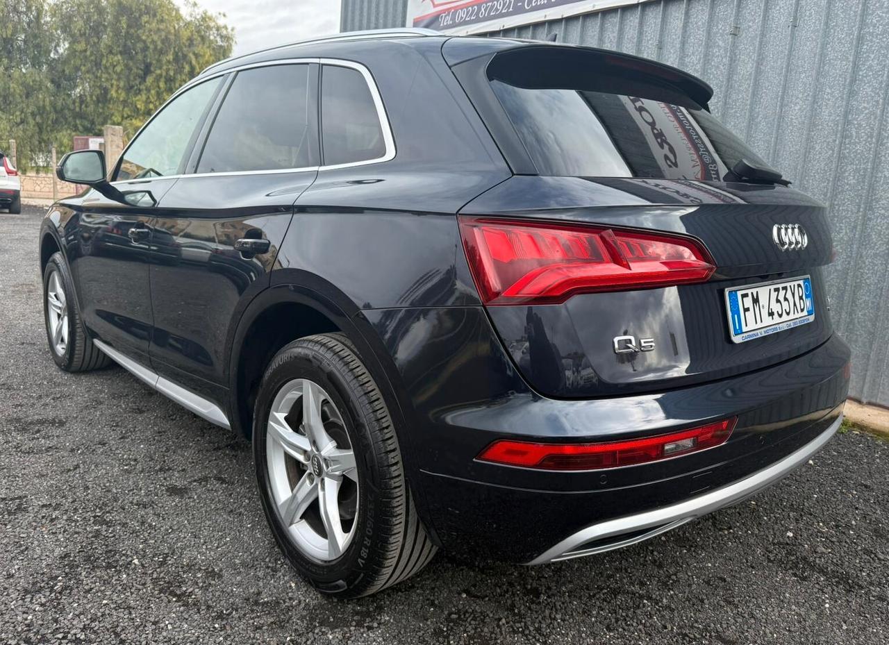 Audi Q5 190 CV - TARGA : FM433XB