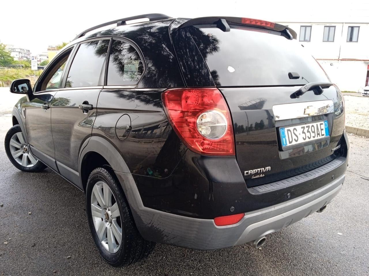 Chevrolet Captiva 2.0 VCDi LT 5 POSTI