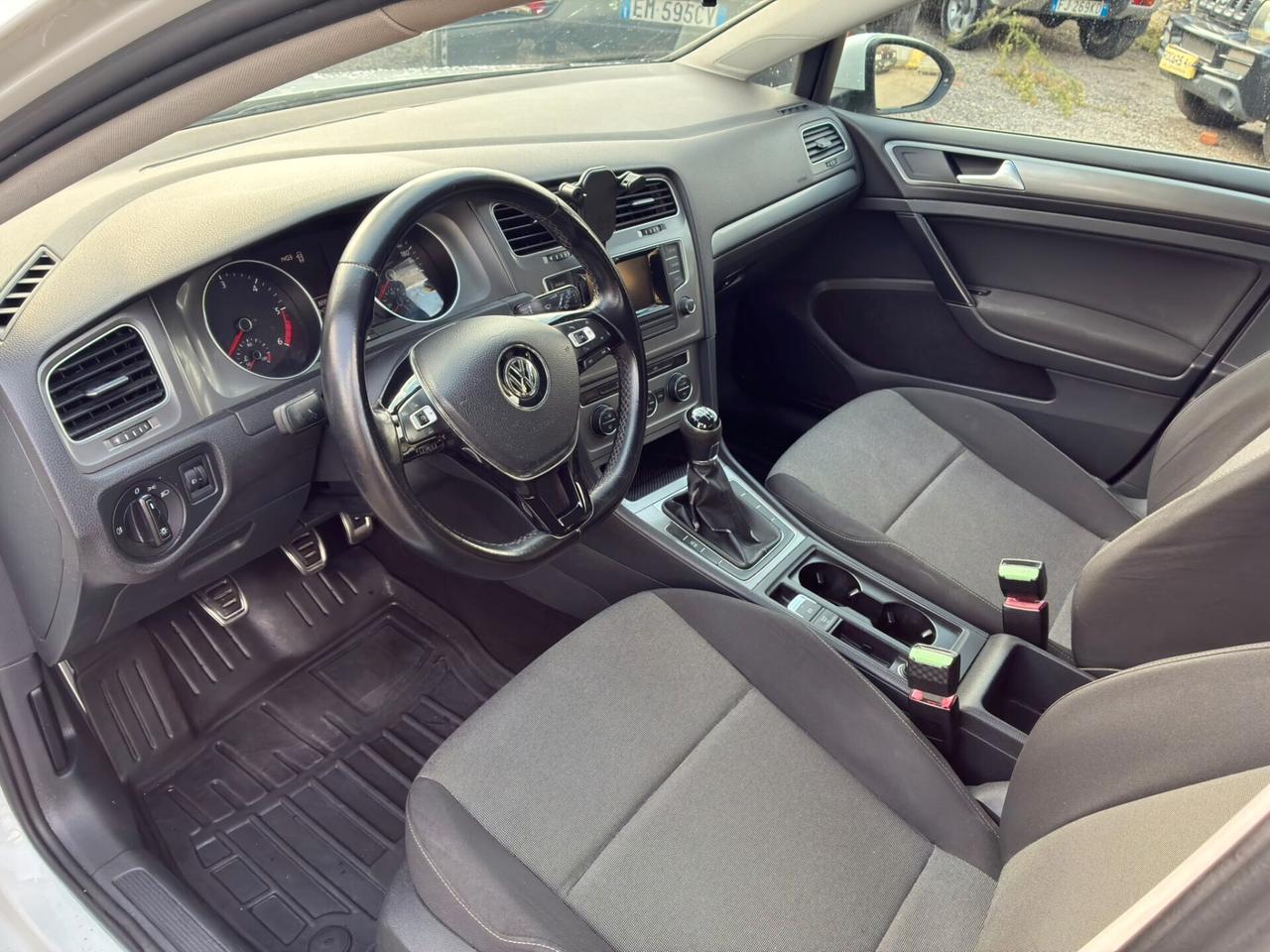 Volkswagen Golf VII 1.6 tdi 90cv , anno 2015