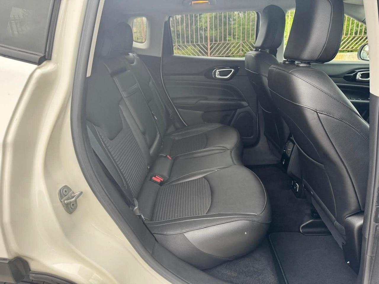 Jeep Compass 1.6 MJET 130CV 6M -AUTOCARRO-LIMITED-