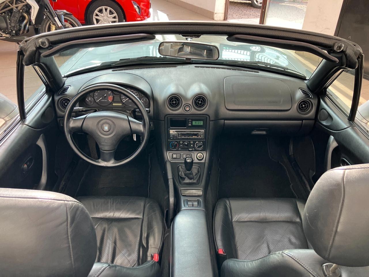 Mazda MX-5 1.6i CLIMA / HARD TOP