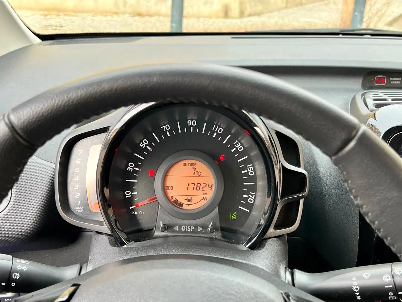 Citroen C1 5 Porte 1.0 VTi 72cv Shine Neopatentati