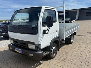 Nissan Cabstar 3.0 Td CASSONE FISSO