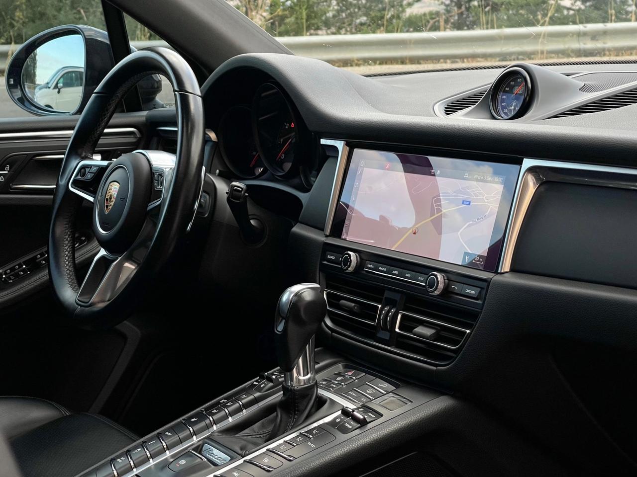 Porsche Macan 2.0 245cv TETTO/R21/CHRONO - FULL