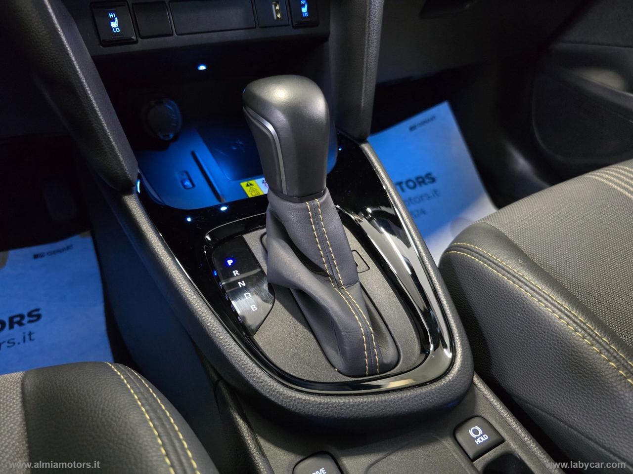 TOYOTA Yaris Cross 1.5 Hybrid 5p. E-CVT Advent.