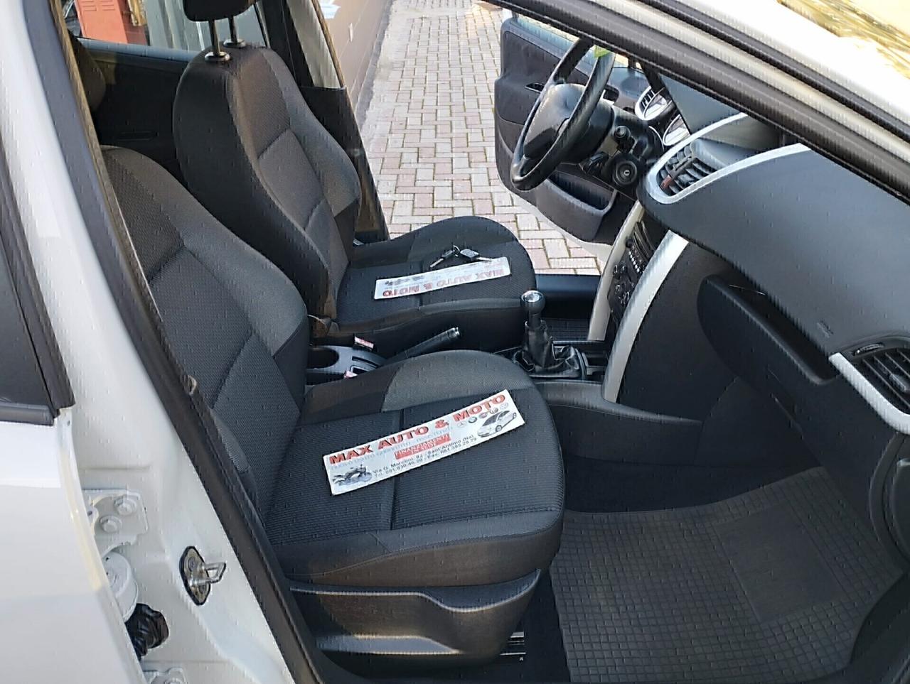 Peugeot 207 gpl - 1 PROPRIETARIO