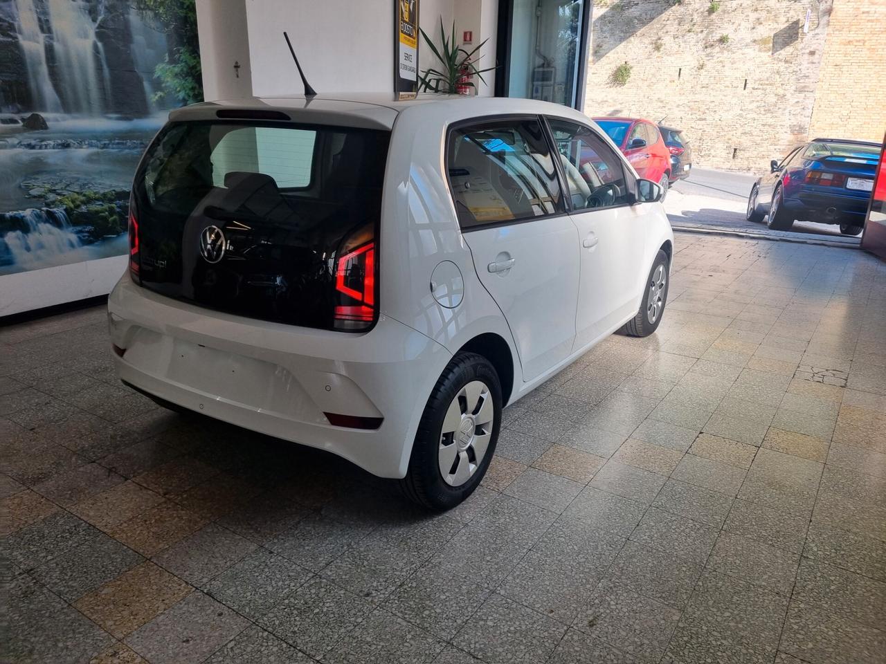 Volkswagen up! 1.0 5p. Eco Up! TELECAMERA POST, LINE ASSIST