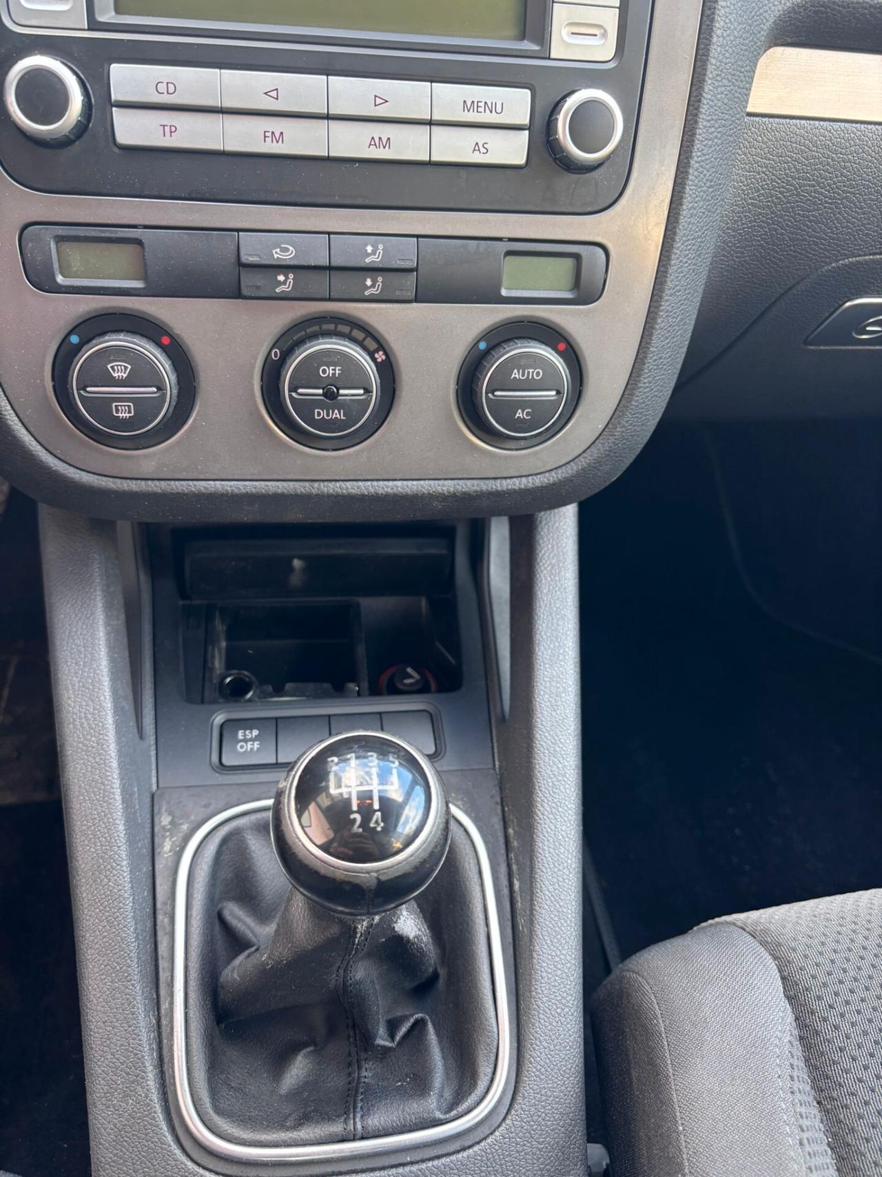 Volkswagen Golf 1.6 5p. Comfortline