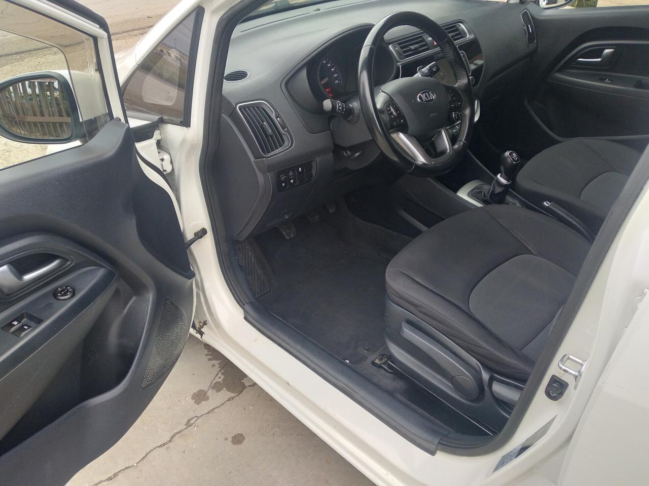 Kia Rio 1.1 CRDi 5p. Cool