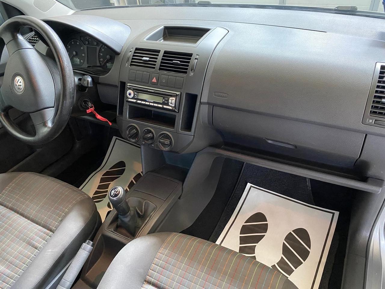 Volkswagen Polo 1.2 5p. Trendline