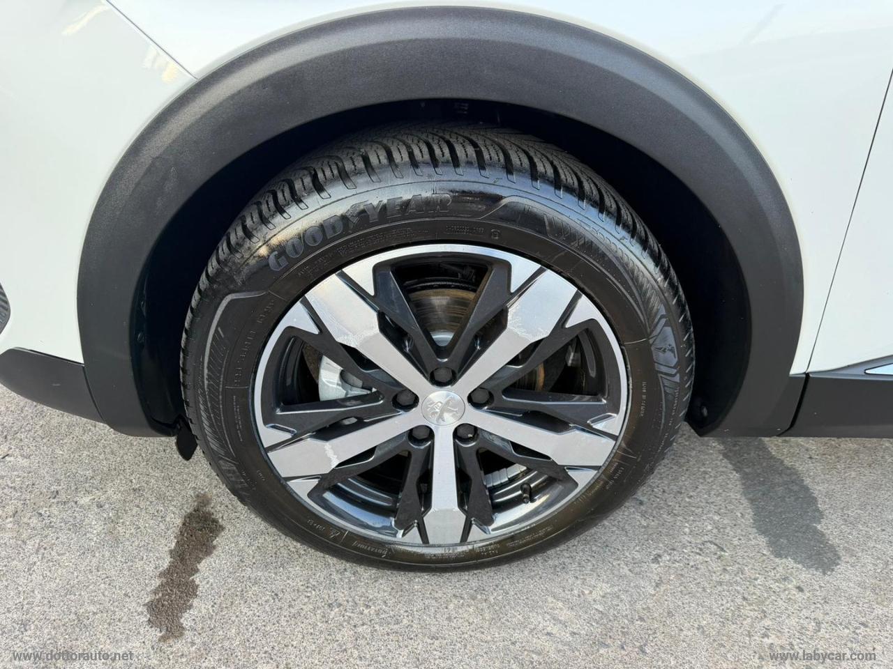 PEUGEOT 3008 BlueHDi 130 S&S Allure Pack