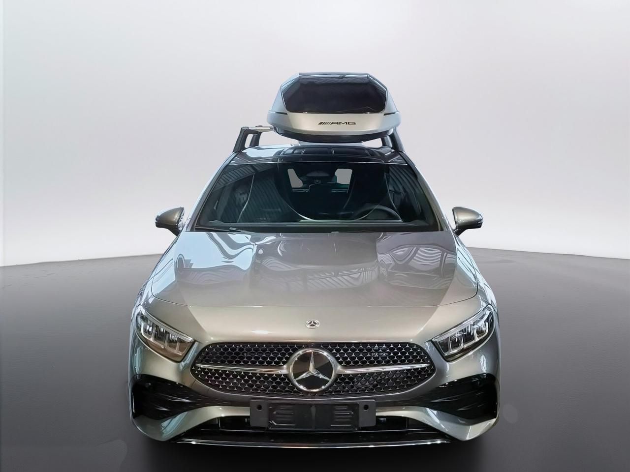 Mercedes-Benz A 250 e con tecnologia ibrida EQ