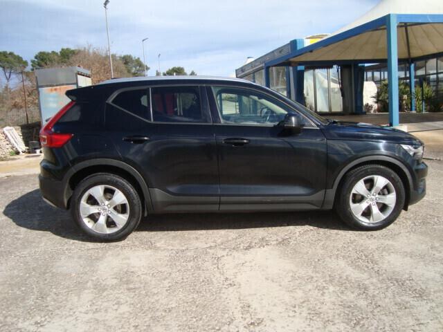 Volvo XC40 2.0 d3 Momentum Core awd auto my21