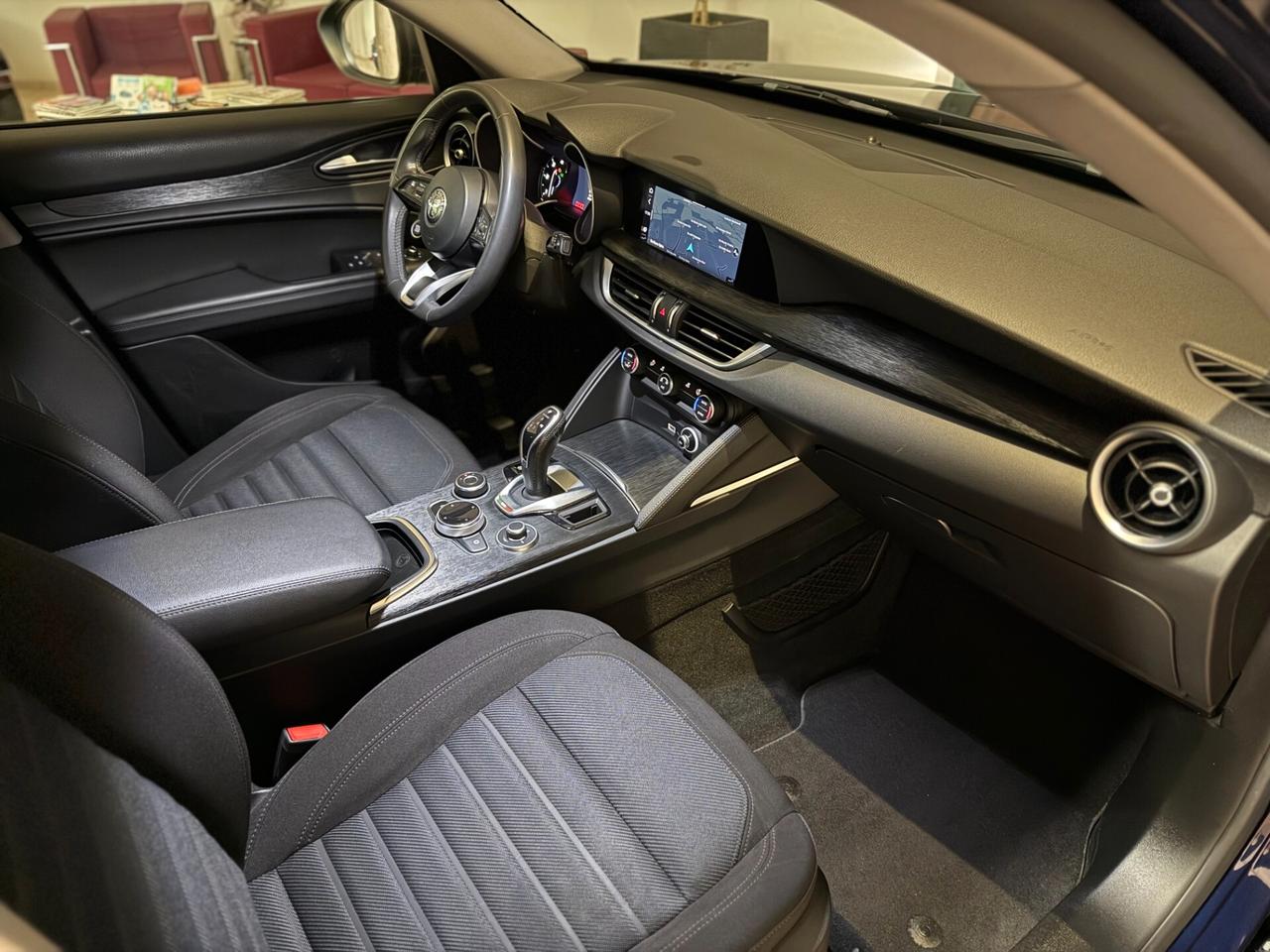 Alfa Romeo Stelvio 2.2 Turbodiesel 160 CV AT8 RWD Business