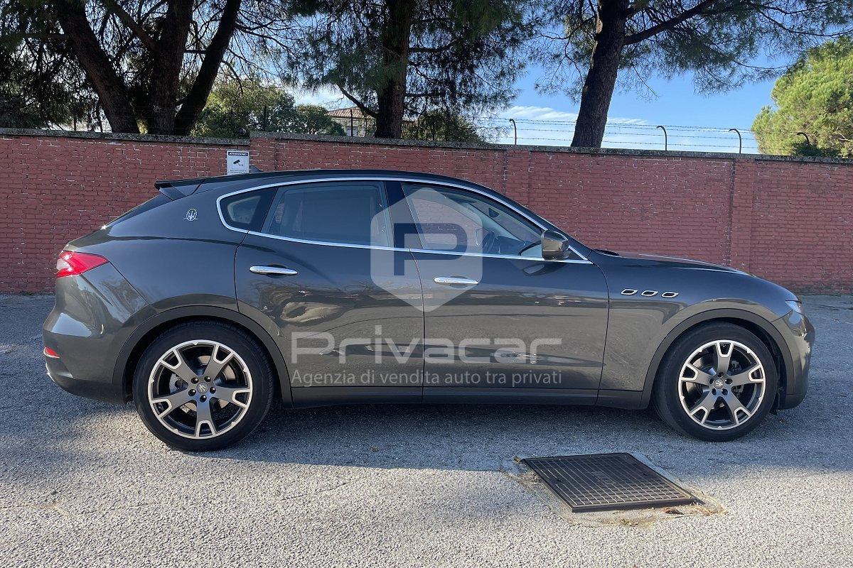 MASERATI Levante V6 Diesel 275 CV AWD