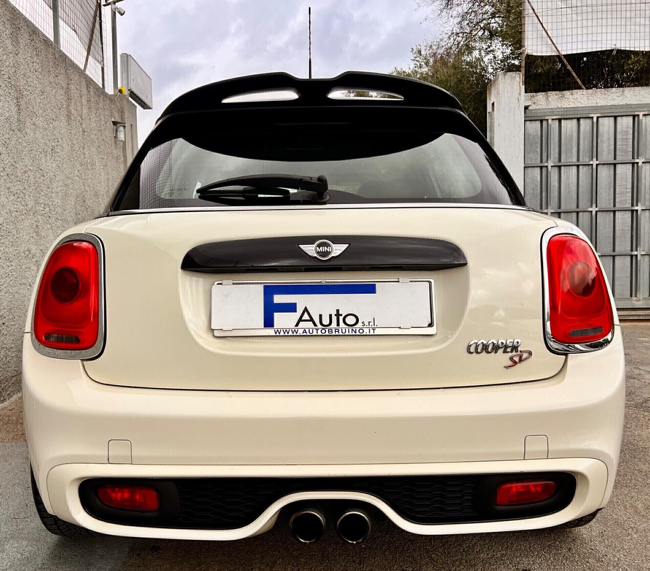 Mini Cooper SD 2.0 170cv 5 p.,cerchi diamantati,spoiler alettone post.,paraurti S,ecc.