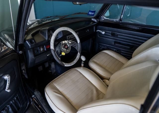 Volkswagen Maggiolone Cabriolet 15D 11