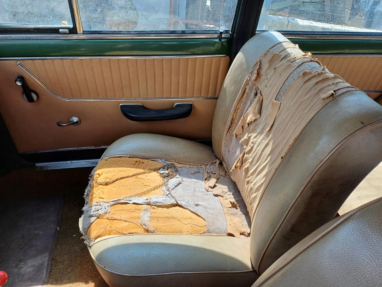 Fiat 124 Special berlina da restauro