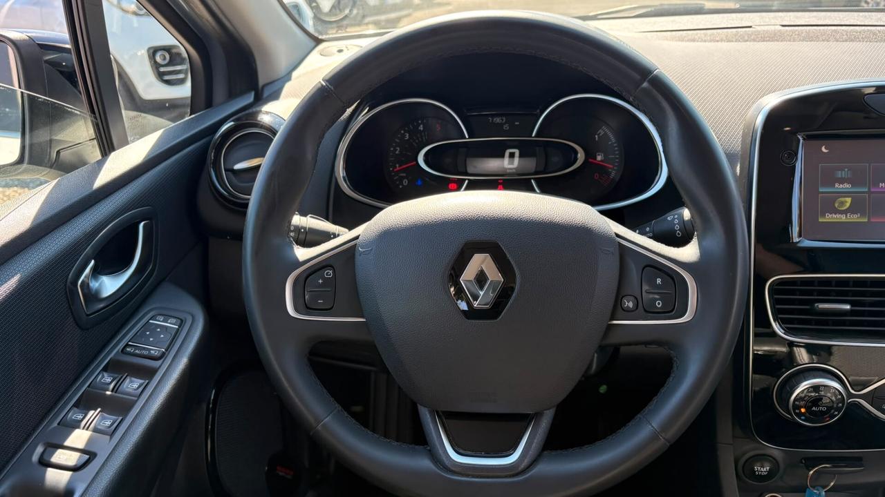Renault Clio dCi 8V 75 CV 5 porte Moschino Intens