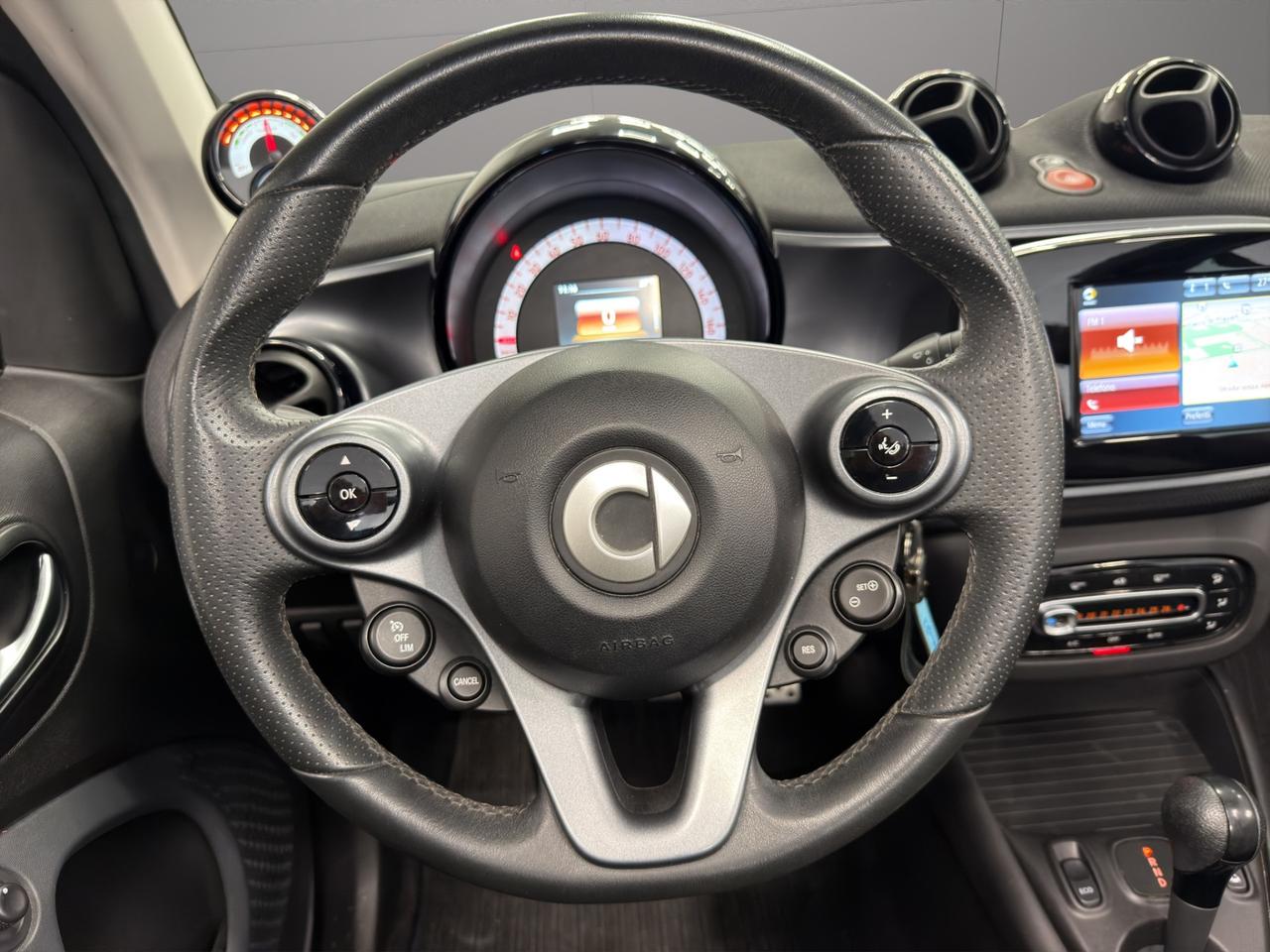 Smart fortwo cabrio eq Passion Cabrio - Unipro - Promo finanziamento - Schermo