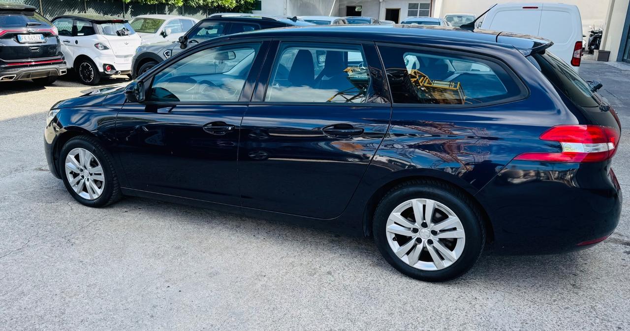 Peugeot 308 BlueHDi 120 S&S SW Allure