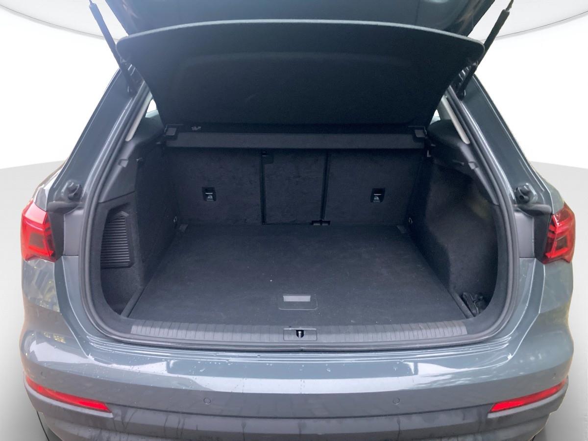 AUDI Q3 45 1.4 tfsi e Business s-tronic