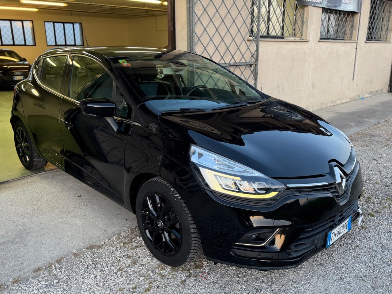 Renault Clio 1.2 75CV 5 porte Intens