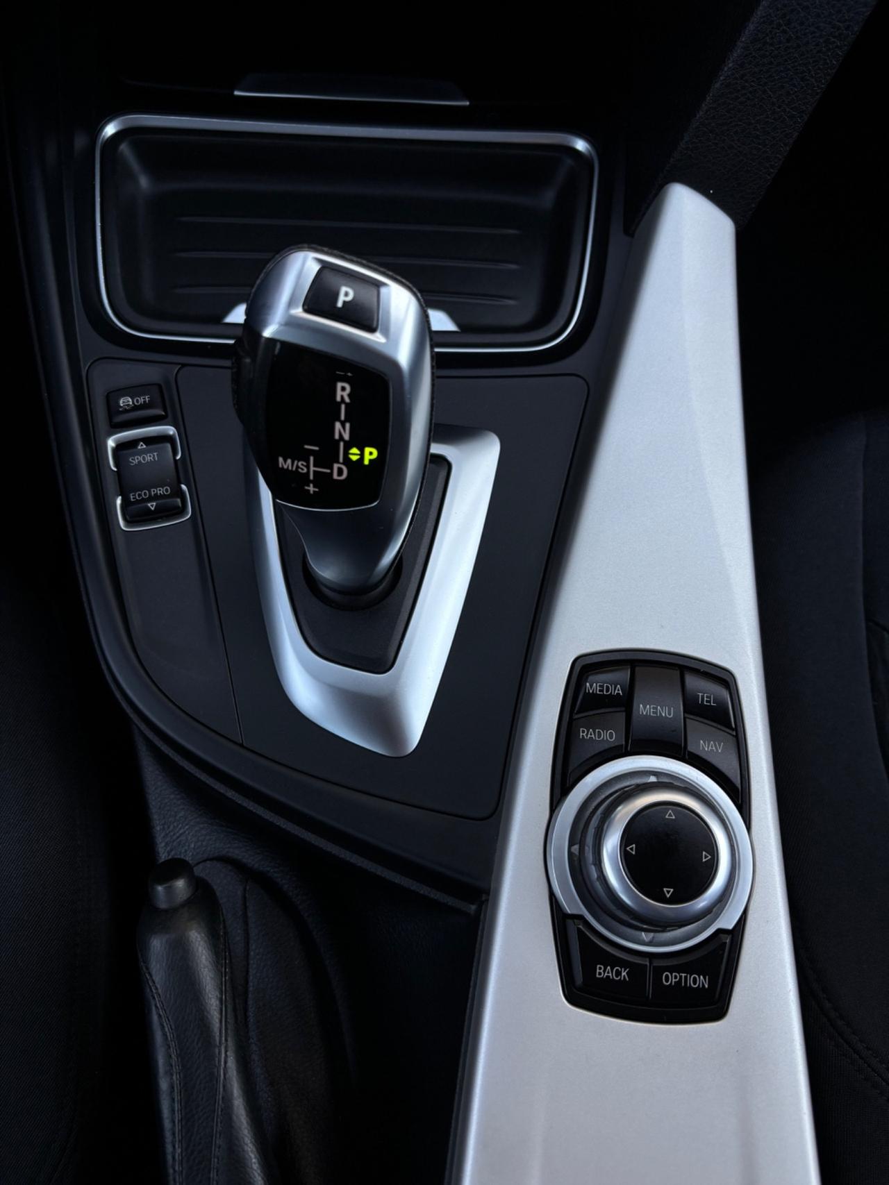 Bmw 318d Touring Business aut. Garanzia 12 mesi