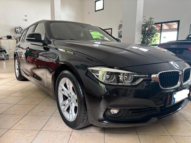 Bmw 320 320d xDrive Touring Luxury 4x4 integrale 190 cv euro 6 B